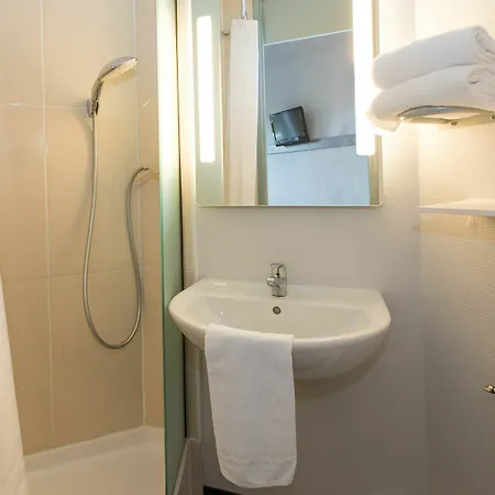 Szálloda Rennes Est Sevigne 2*